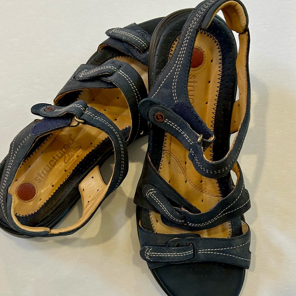 Clark’s Navy Blue Strappy Comfort Sandals